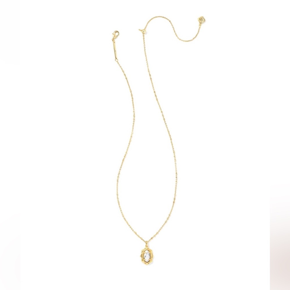 KENDRA SCOTT Yellow Gold Plated Piper Pendant Necklace in White Howlite